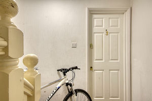 Flat Entrance- click for photo gallery